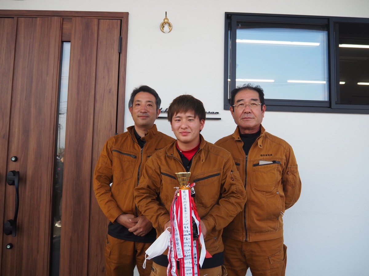 1位の農場スタッフ